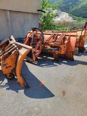 Mercedes-Benz UNIMOG Гребла за сняг и мулчер , снимка 11