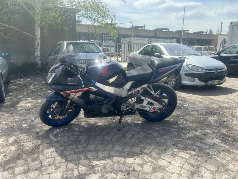 Honda Cbr Fireblade, снимка 4 - Мотоциклети и мототехника - 53261803