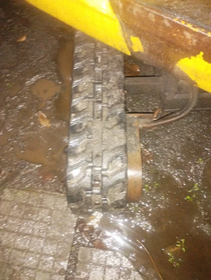 Багер JCB 8010, снимка 2 - Индустриална техника - 53236275