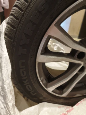 Гуми Зимни 205/60R16, снимка 5
