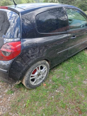 Обява за продажба на Renault Clio 3 врати ~2 400 лв. - изображение 1