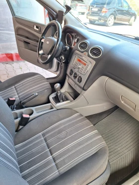Обява за продажба на Ford Focus Sedan, бензин/газ, 1.6   Климатик & Cruise ~5 700 лв. - изображение 7