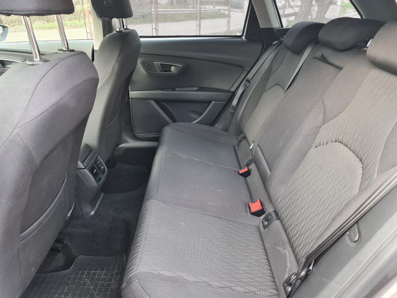 Seat Leon 2,0 TDI NAVI,4x4, снимка 9 - Автомобили и джипове - 39351803