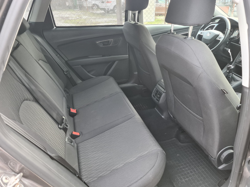 Seat Leon 2,0 TDI NAVI,4x4, снимка 8 - Автомобили и джипове - 39351803