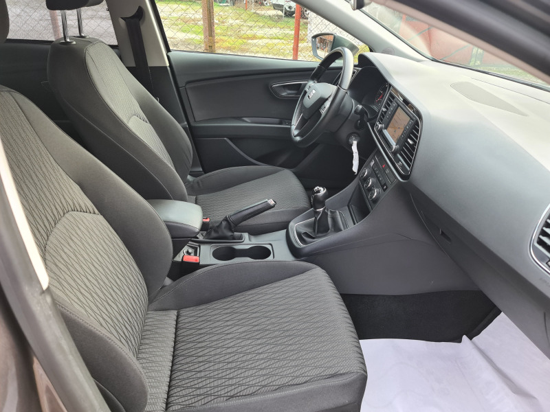 Seat Leon 2,0 TDI NAVI,4x4, снимка 7 - Автомобили и джипове - 39351803