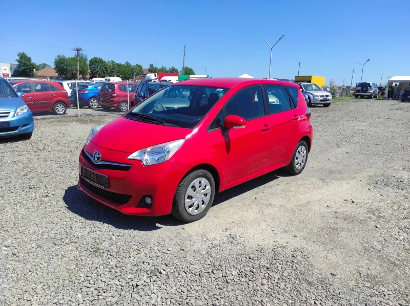 Toyota Verso S 1.3 бензин, снимка 3 - Автомобили и джипове - 48266800