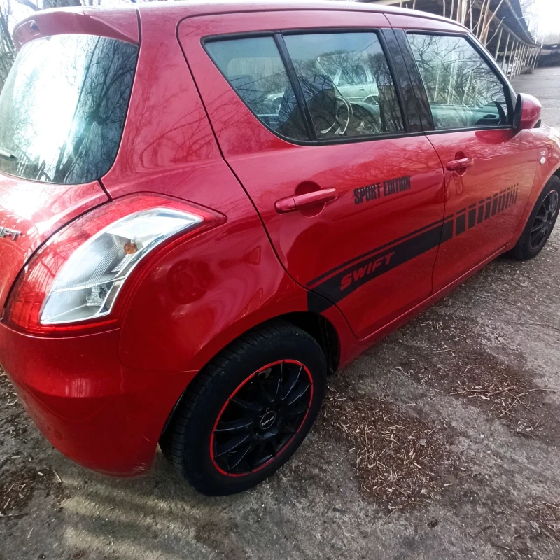 Suzuki Swift, снимка 1 - Автомобили и джипове - 49591737