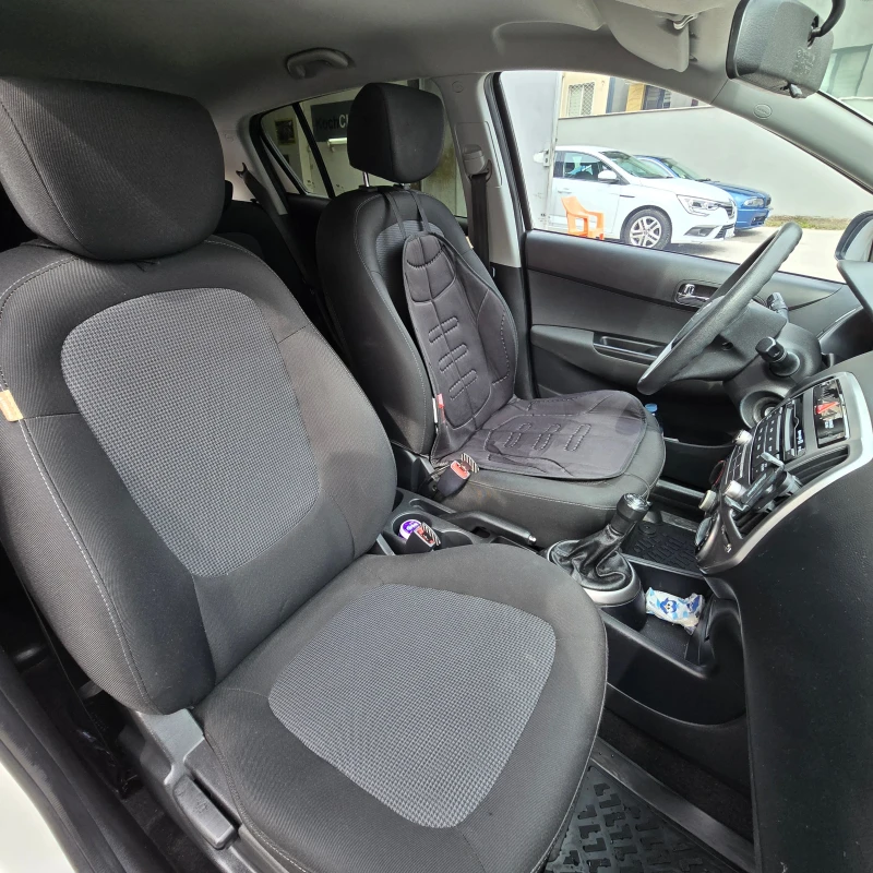 Hyundai I20 1.2 бензин, снимка 11 - Автомобили и джипове - 52346900
