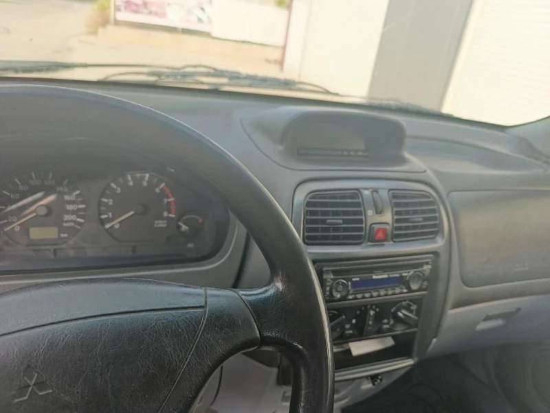 Mitsubishi Space star, снимка 5 - Автомобили и джипове - 50978974