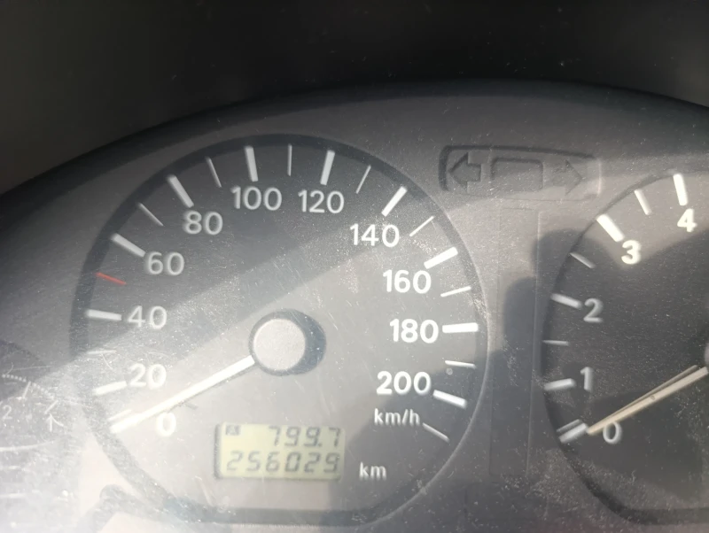 Mitsubishi Space star, снимка 11 - Автомобили и джипове - 50978974