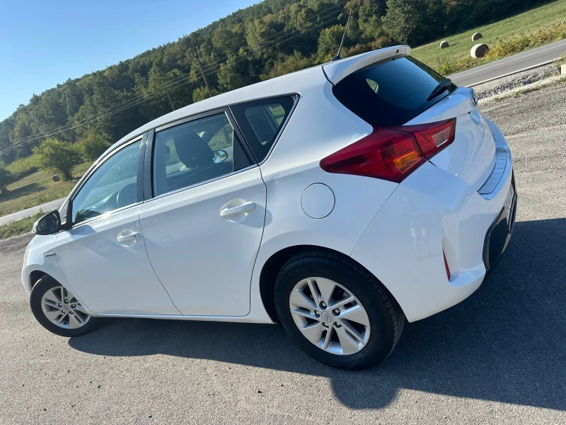 Toyota Auris 1.8HIBRID* REALNI KM* , снимка 4 - Автомобили и джипове - 51727771