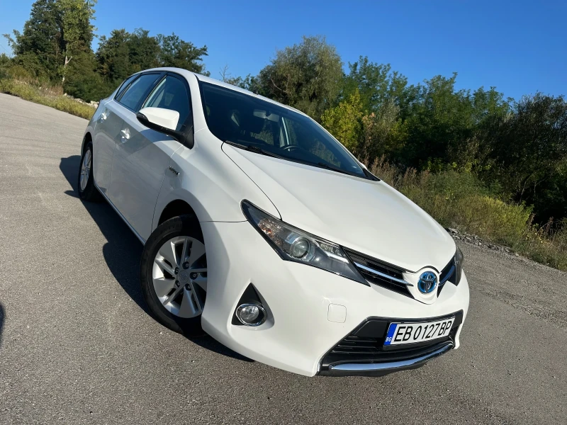 Toyota Auris 1.8HIBRID* REALNI KM* 