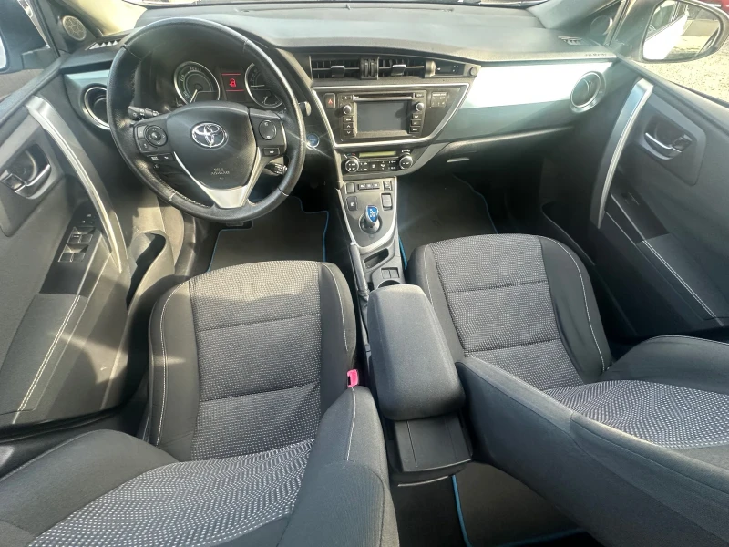 Toyota Auris 1.8HIBRID* REALNI KM* , снимка 10 - Автомобили и джипове - 51727771