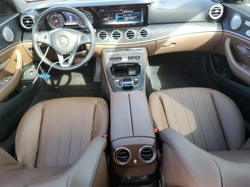 Mercedes-Benz 300 * CARFAX * ФИНАНСИРАНЕ , снимка 8 - Автомобили и джипове - 52852367