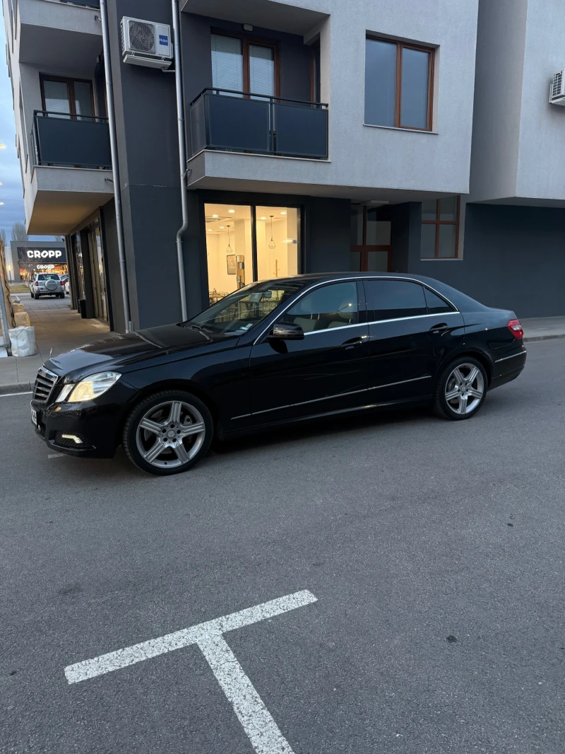 Mercedes-Benz E 500 ЛИЗИНГ, снимка 4 - Автомобили и джипове - 53089134