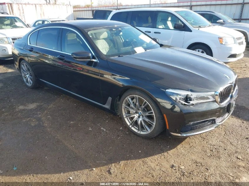BMW 750 Distronik| Headup| Подгрев| Oбдух| 360| Pano, снимка 2 - Автомобили и джипове - 53376188