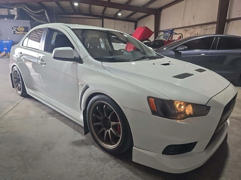 Mitsubishi Lancer