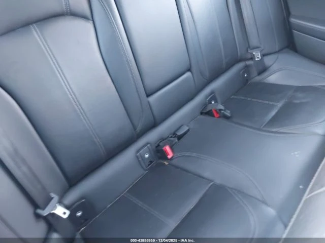 Alfa Romeo Giulia 8ZF* Кожен салон* Амбиент* Подгреви*  - изображение 8