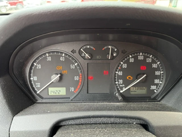 Skoda Fabia 1, 4 16V, снимка 5 - Автомобили и джипове - 56079267