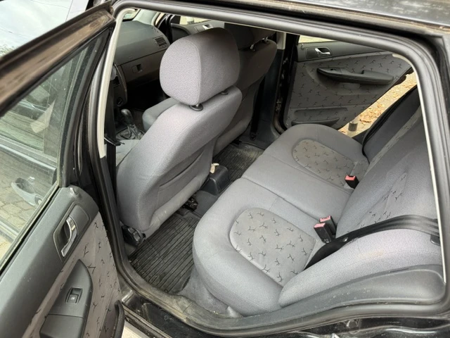 Skoda Fabia 1, 4 16V, снимка 7 - Автомобили и джипове - 56079267