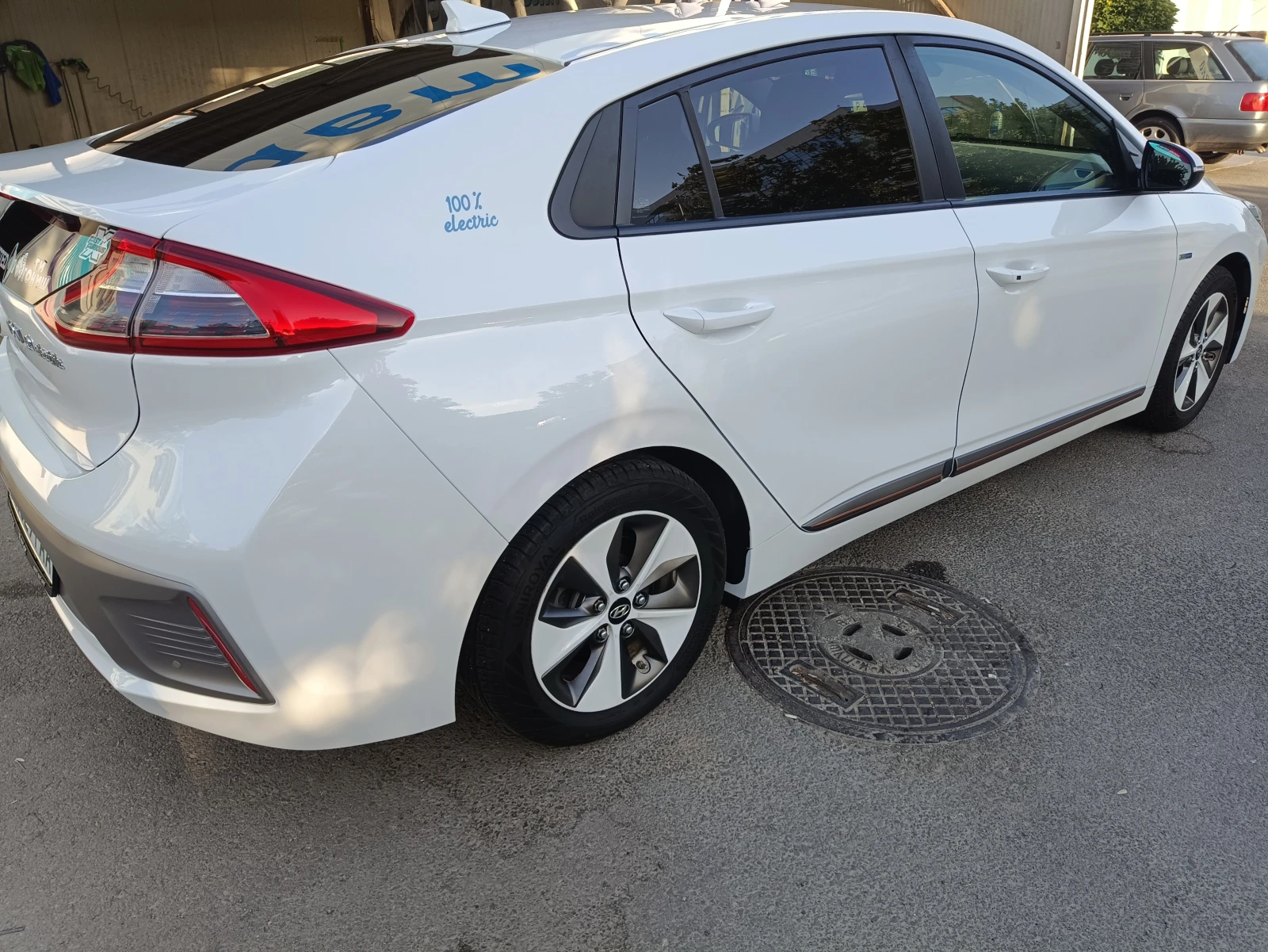 Hyundai Ioniq  - изображение 2