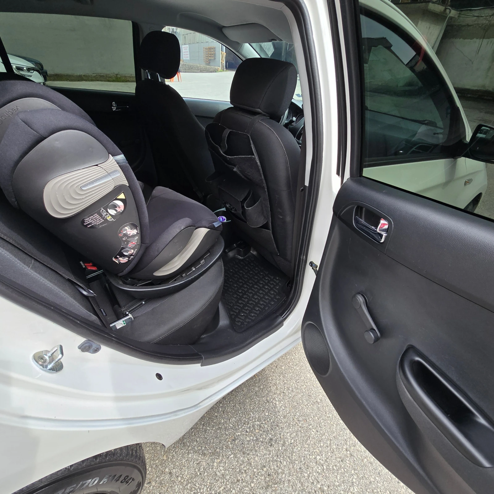 Hyundai I20 1.2  | Mobile.bg   15