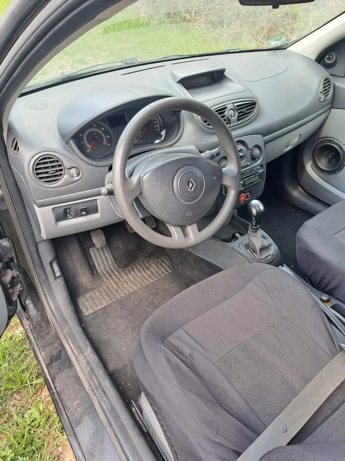 Renault Clio 3 врати - изображение 4