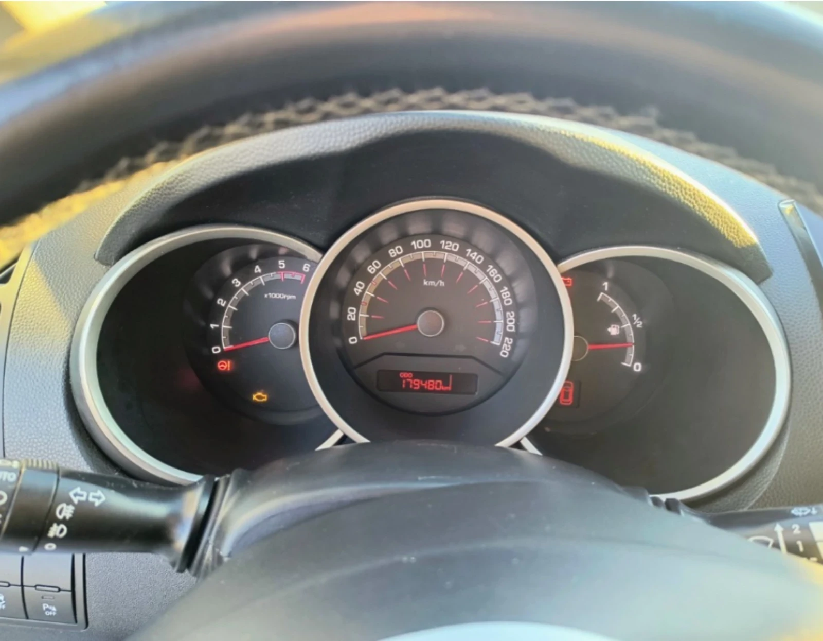 Kia Venga 1.4 - изображение 5
