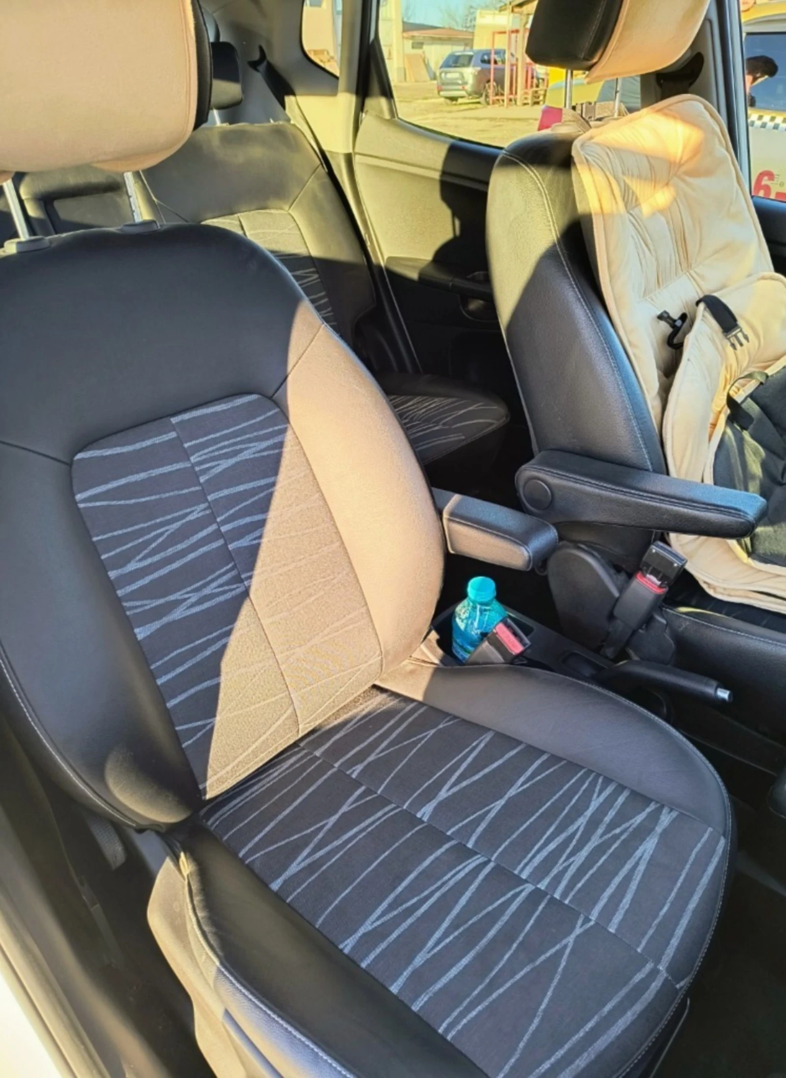 Kia Venga 1.4 - изображение 7