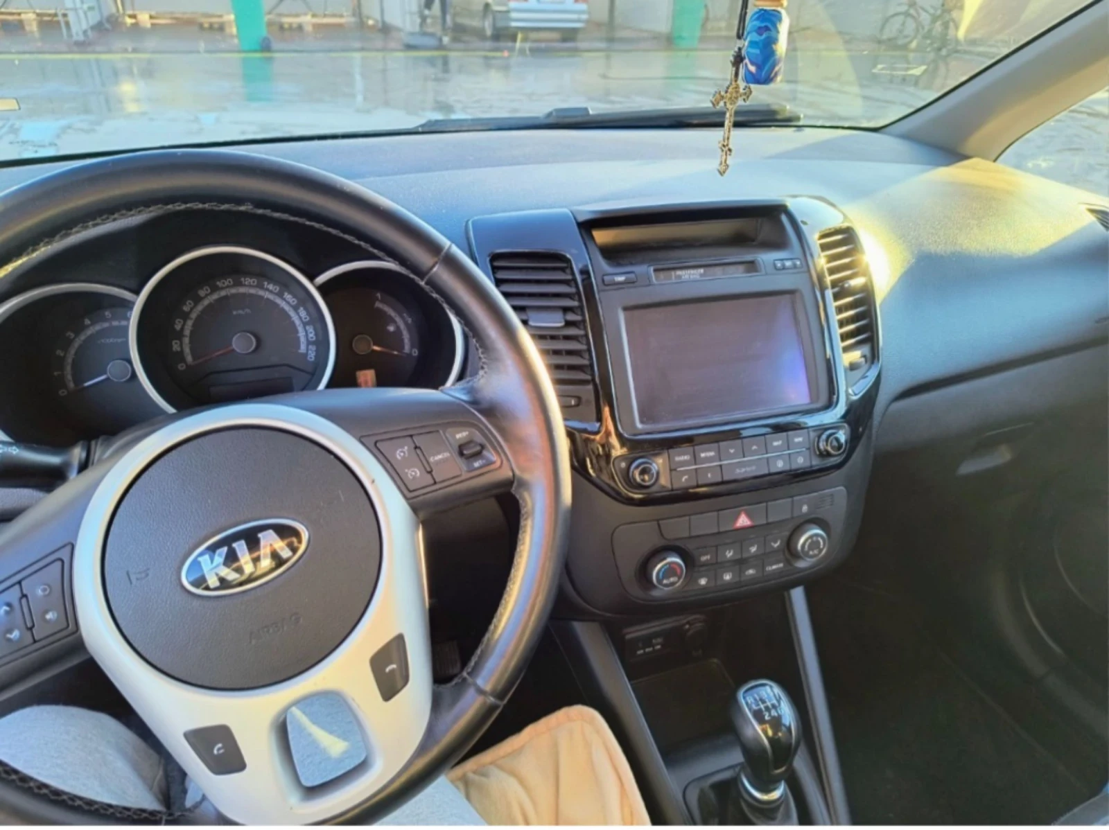 Kia Venga 1.4 - изображение 3