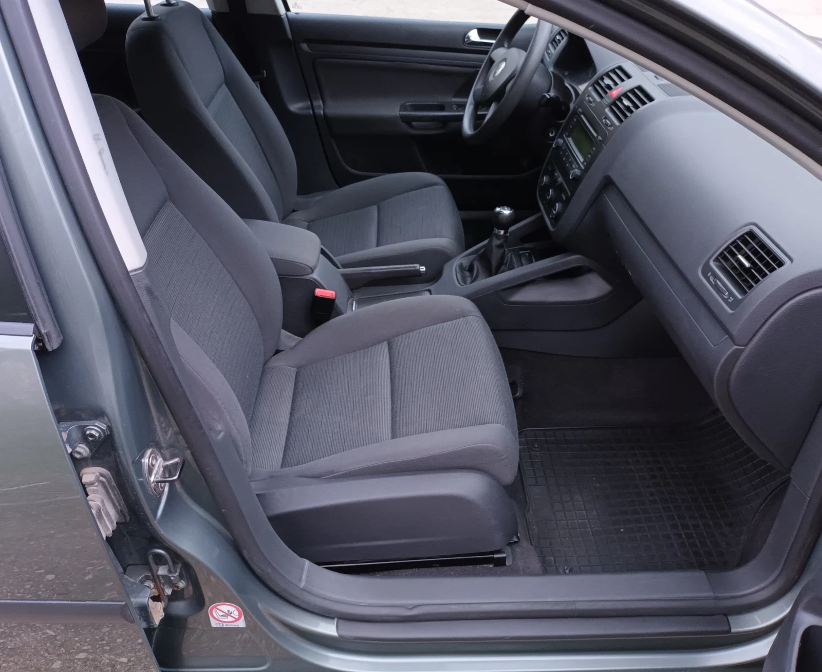 VW Golf 1.9TDI-105к-BKC - изображение 8