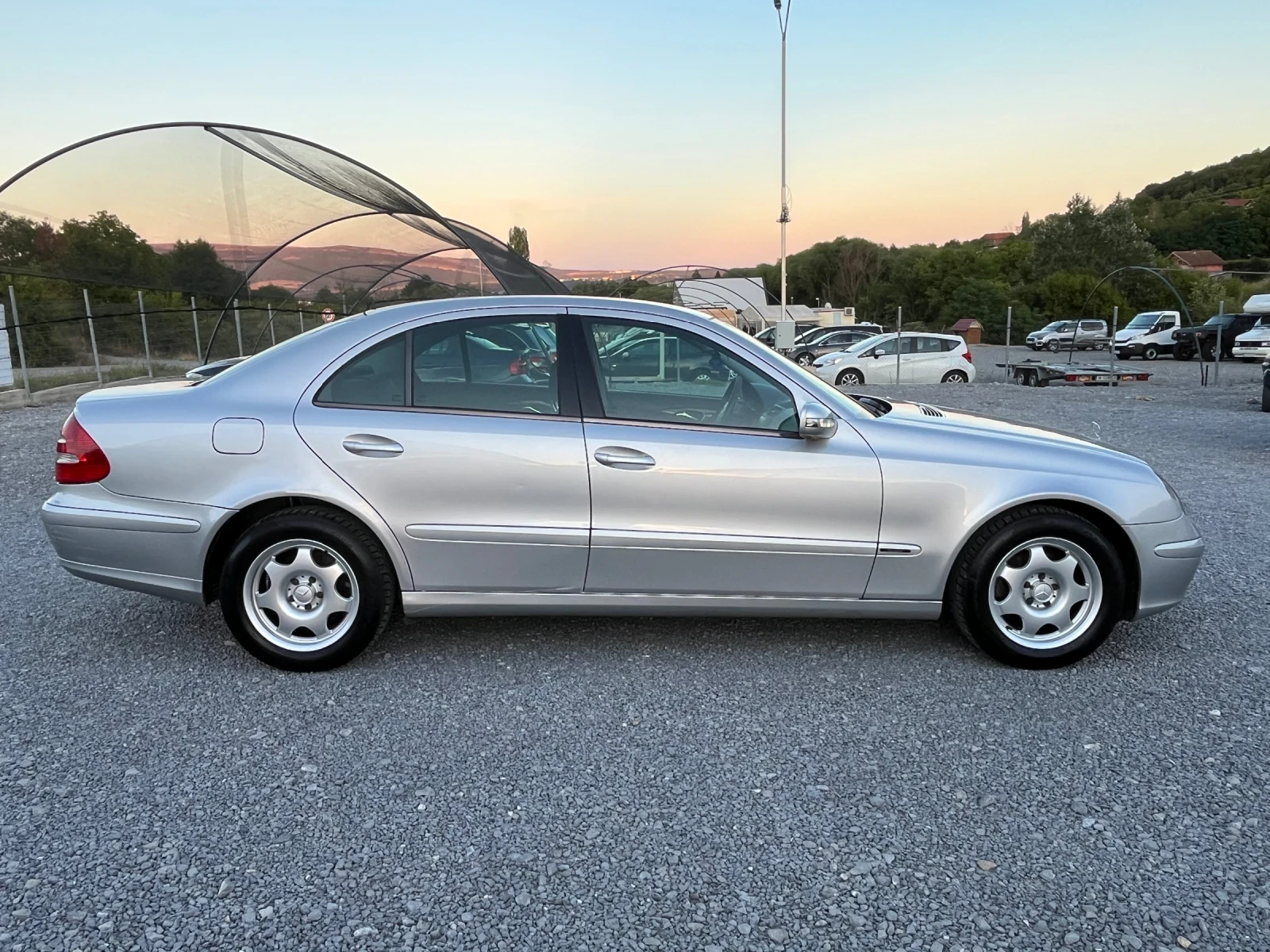 Mercedes-Benz E 220 CDI Avtomat - изображение 7