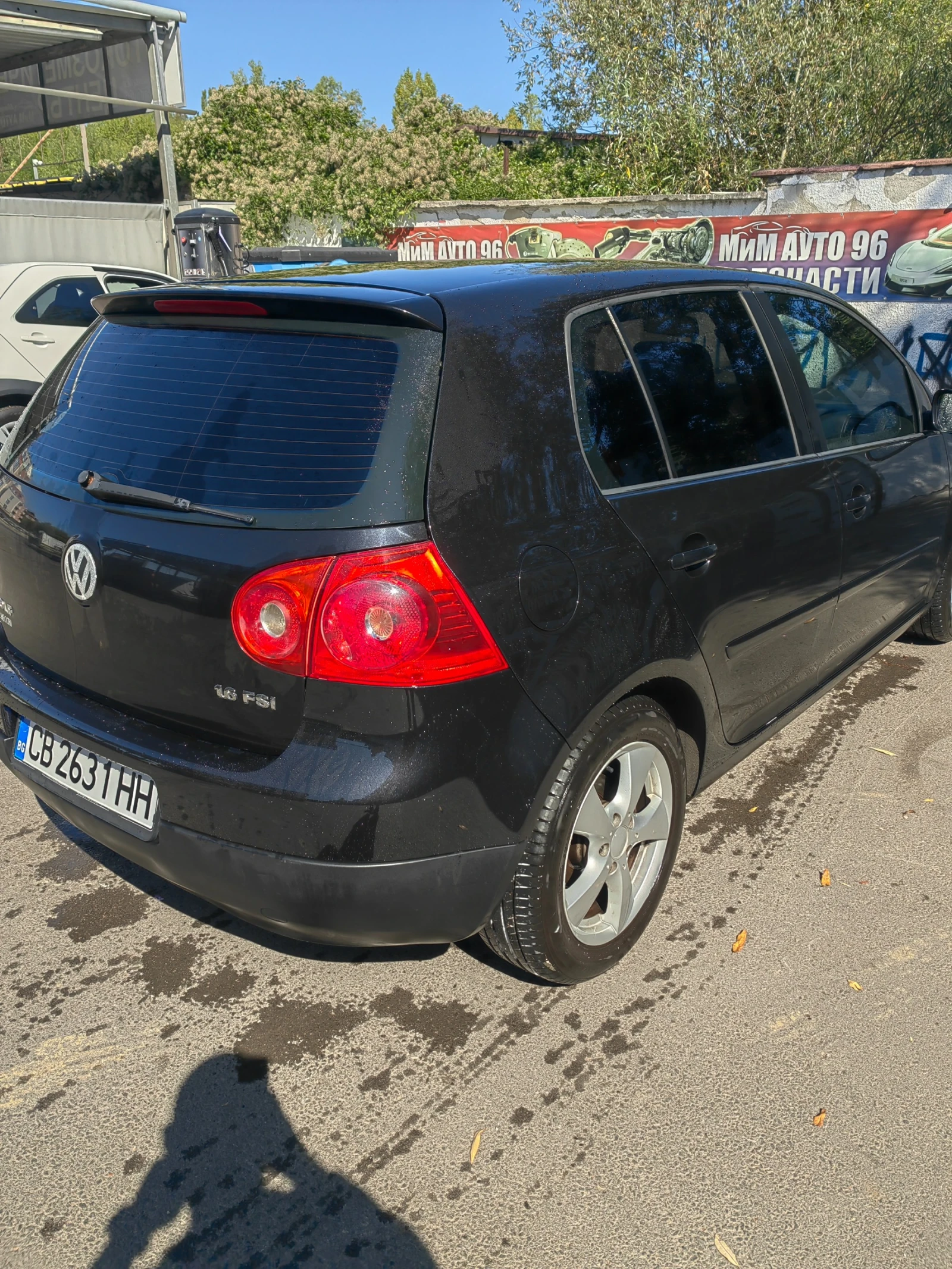 VW Golf 1.6 FSI 115 к.с. - изображение 4