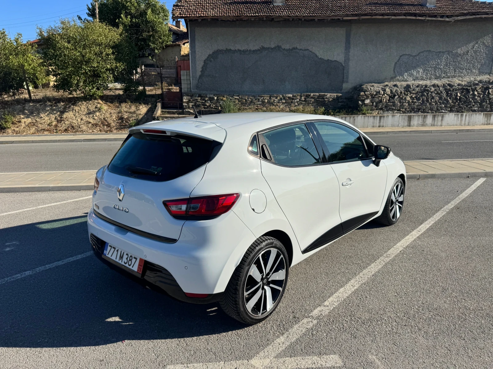 Renault Clio 1.2i avtomat swissedition - изображение 3