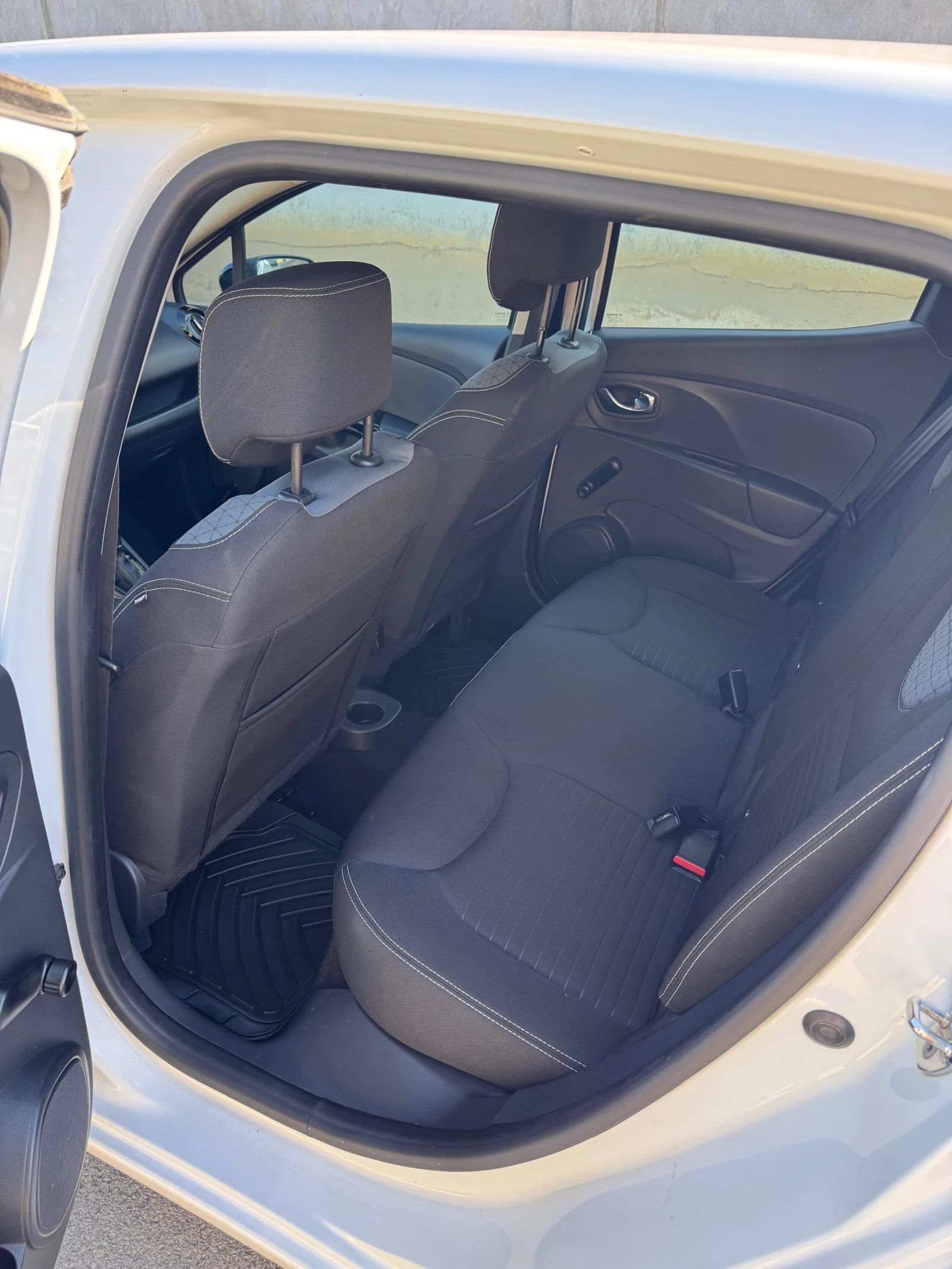 Renault Clio 1.2i avtomat swissedition - изображение 7