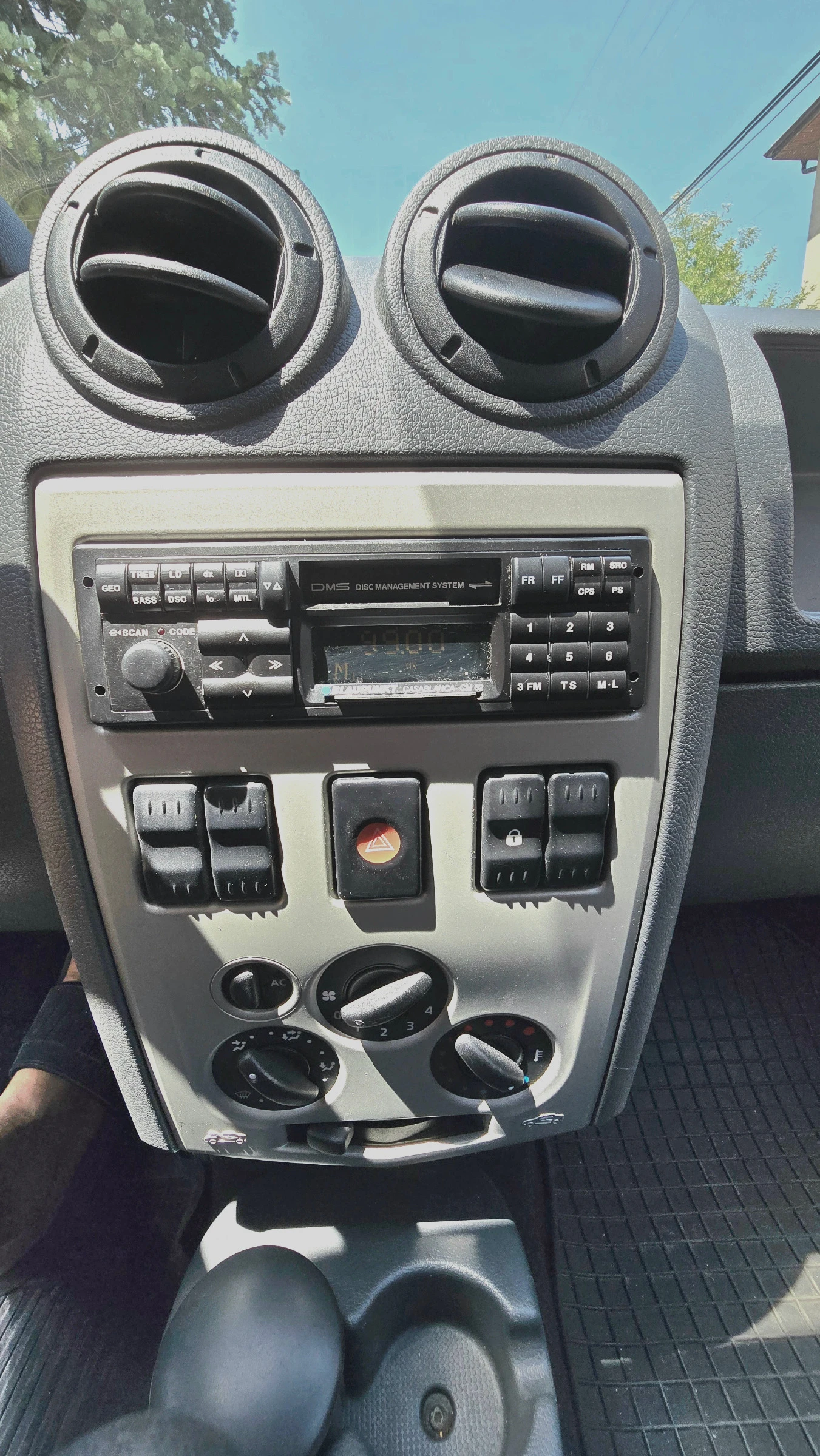 Dacia Logan товарен - изображение 6