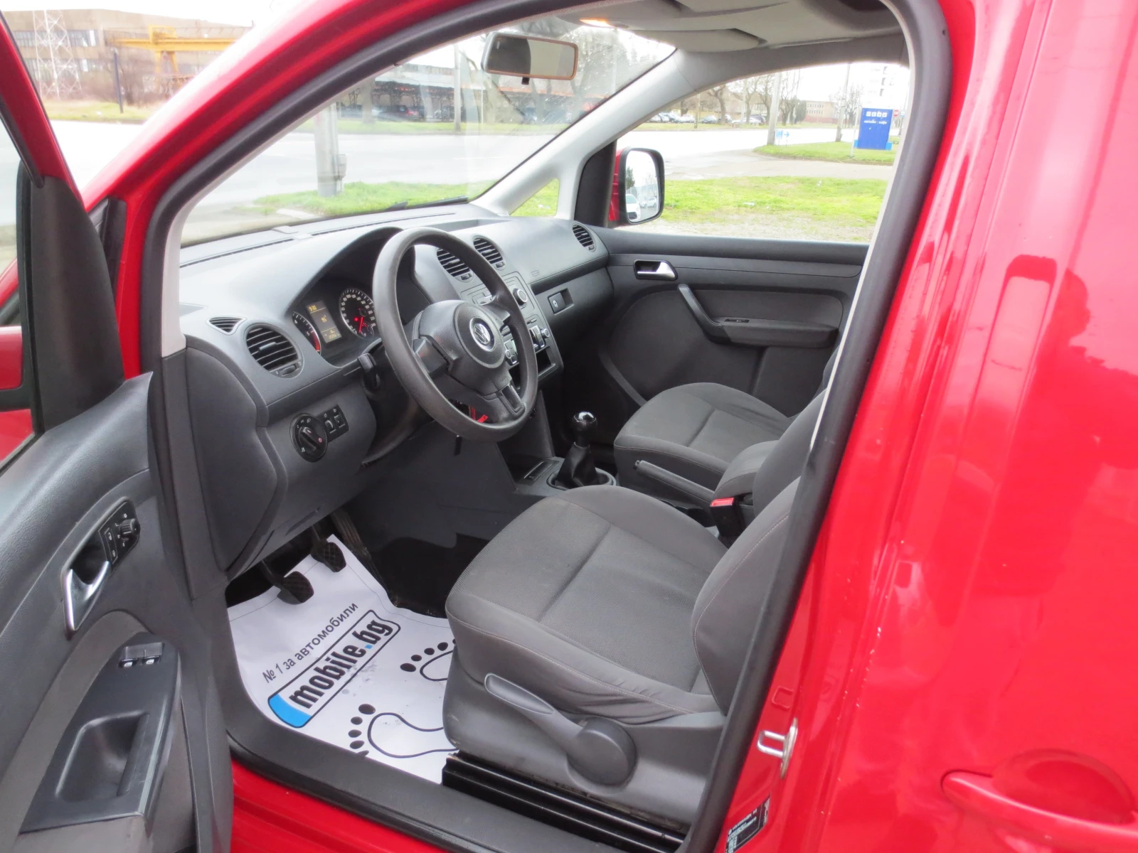 VW Caddy 1.6 TDI* MAXI*  - изображение 9