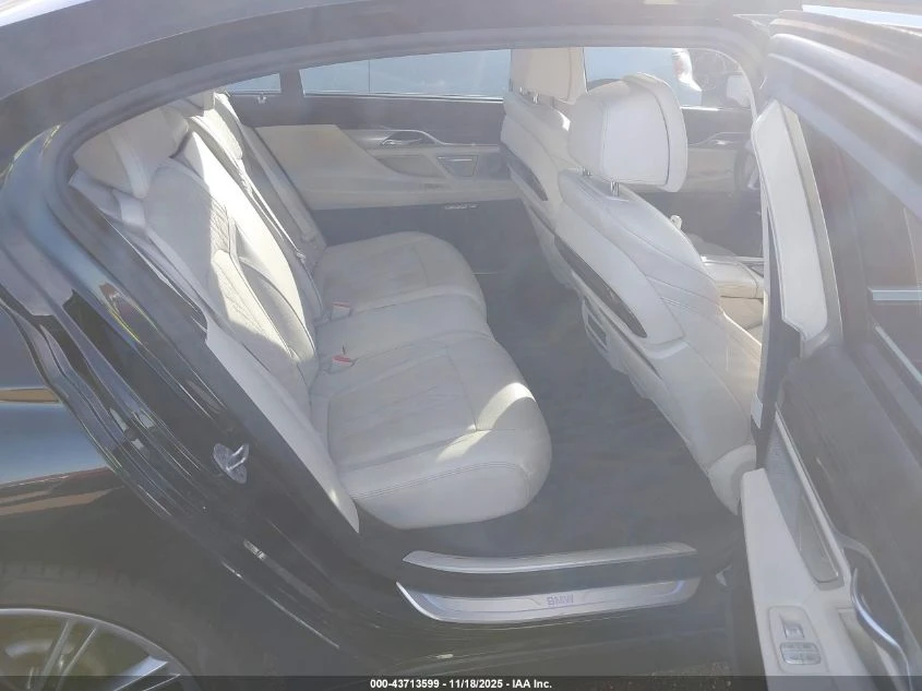 BMW 750 Distronik| Headup| Подгрев| Oбдух| 360| Pano - изображение 8