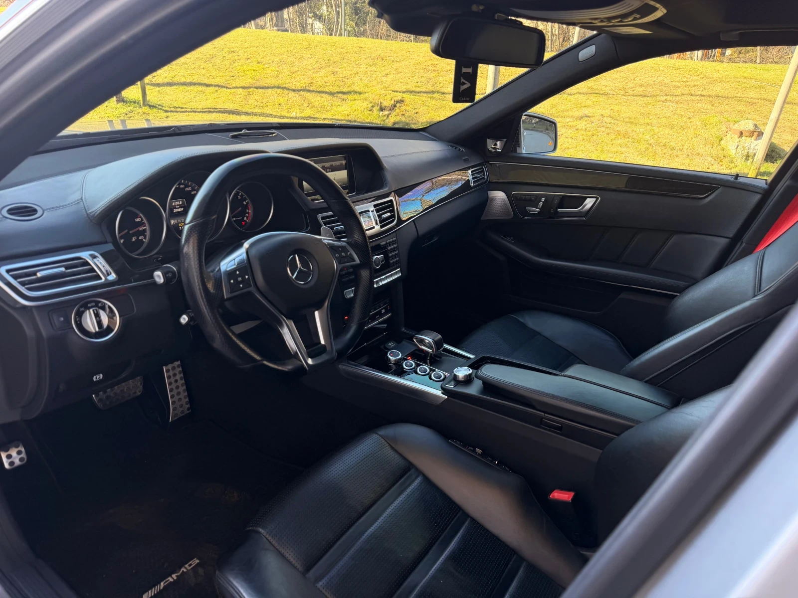 Mercedes-Benz E 63 AMG 4-MATIC / FULL - изображение 9