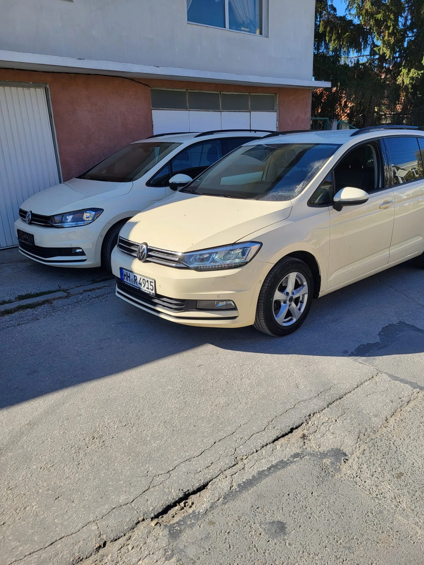 VW Touran, снимка 2 - Автомобили и джипове - 53918481