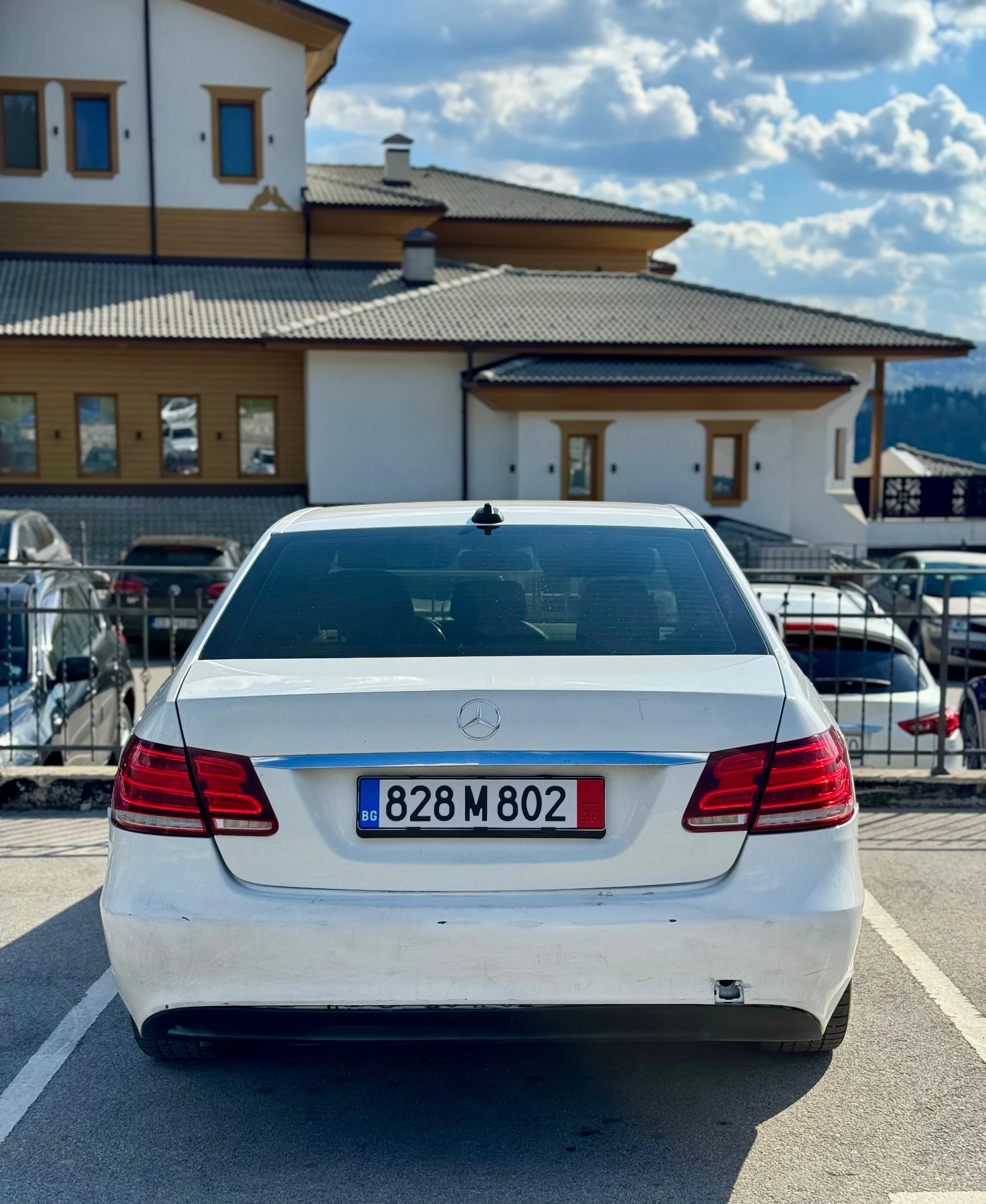 Mercedes-Benz E 200 Facelift, снимка 5 - Автомобили и джипове - 54408065