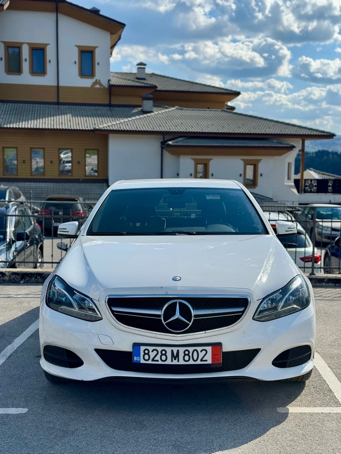 Mercedes-Benz E 200 Facelift, снимка 3 - Автомобили и джипове - 54408065