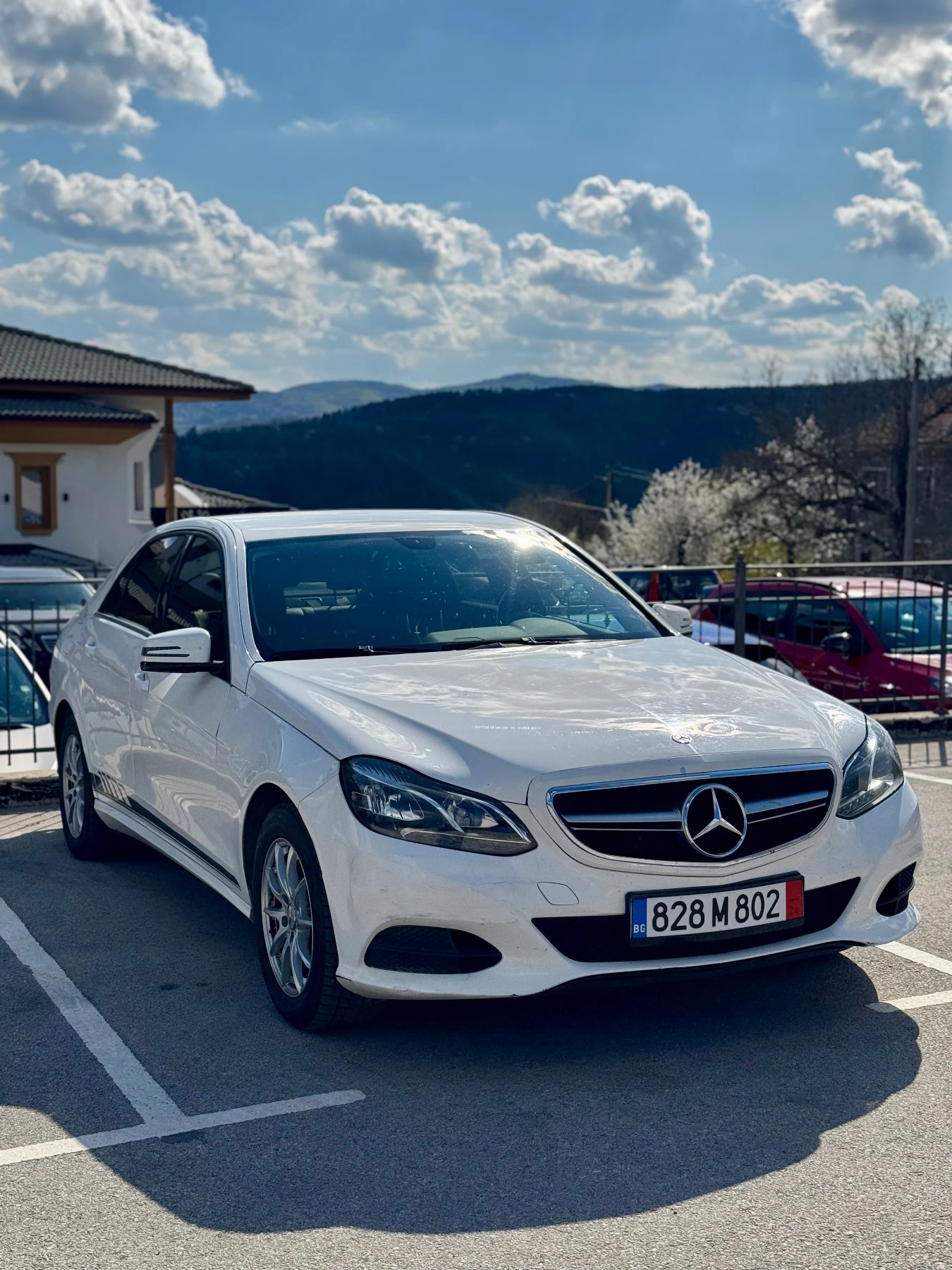 Mercedes-Benz E 200 Facelift, снимка 2 - Автомобили и джипове - 54408065