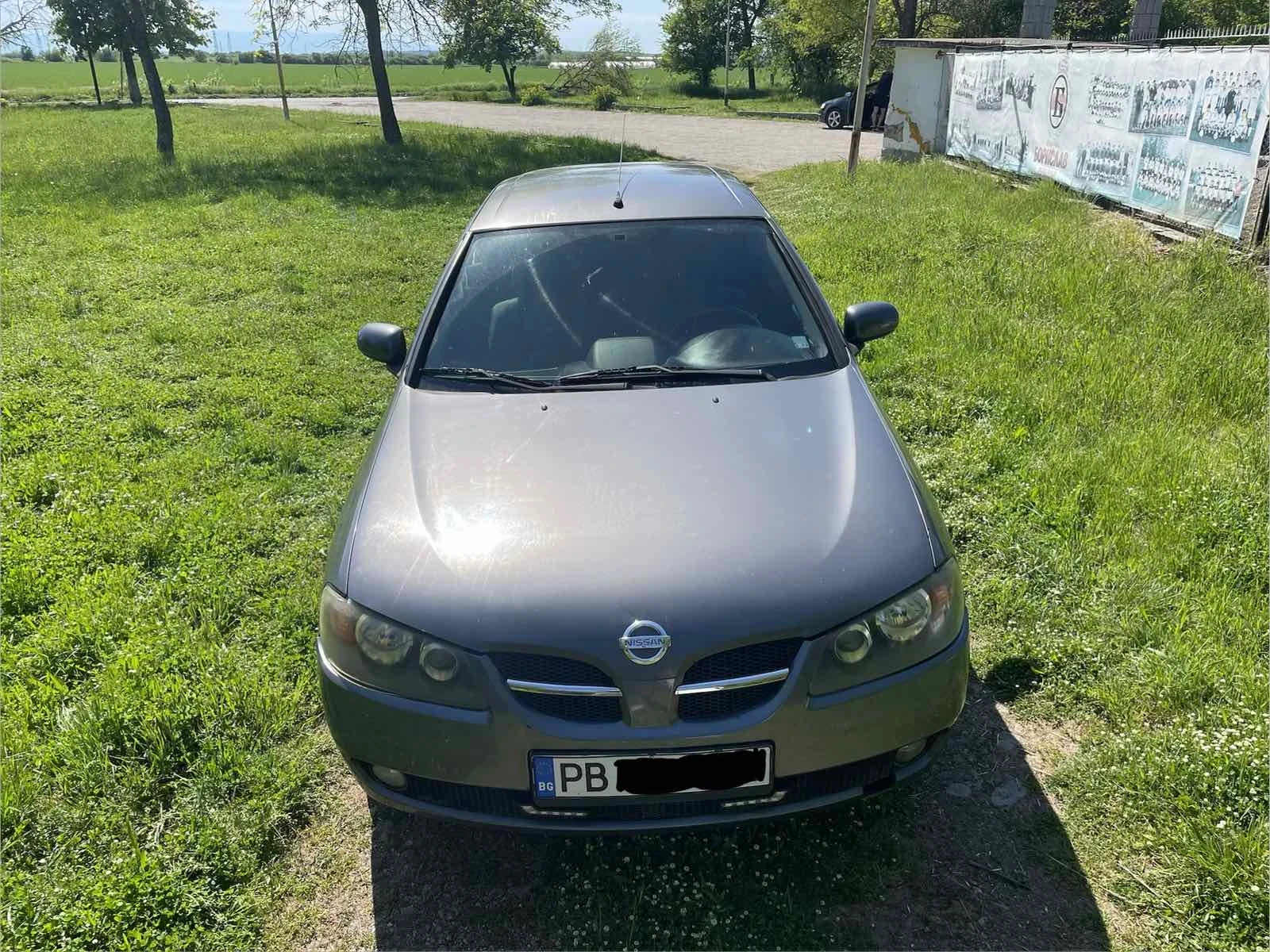 Nissan Almera