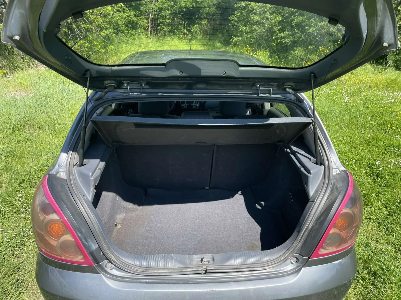 Nissan Almera, снимка 6 - Автомобили и джипове - 54490906