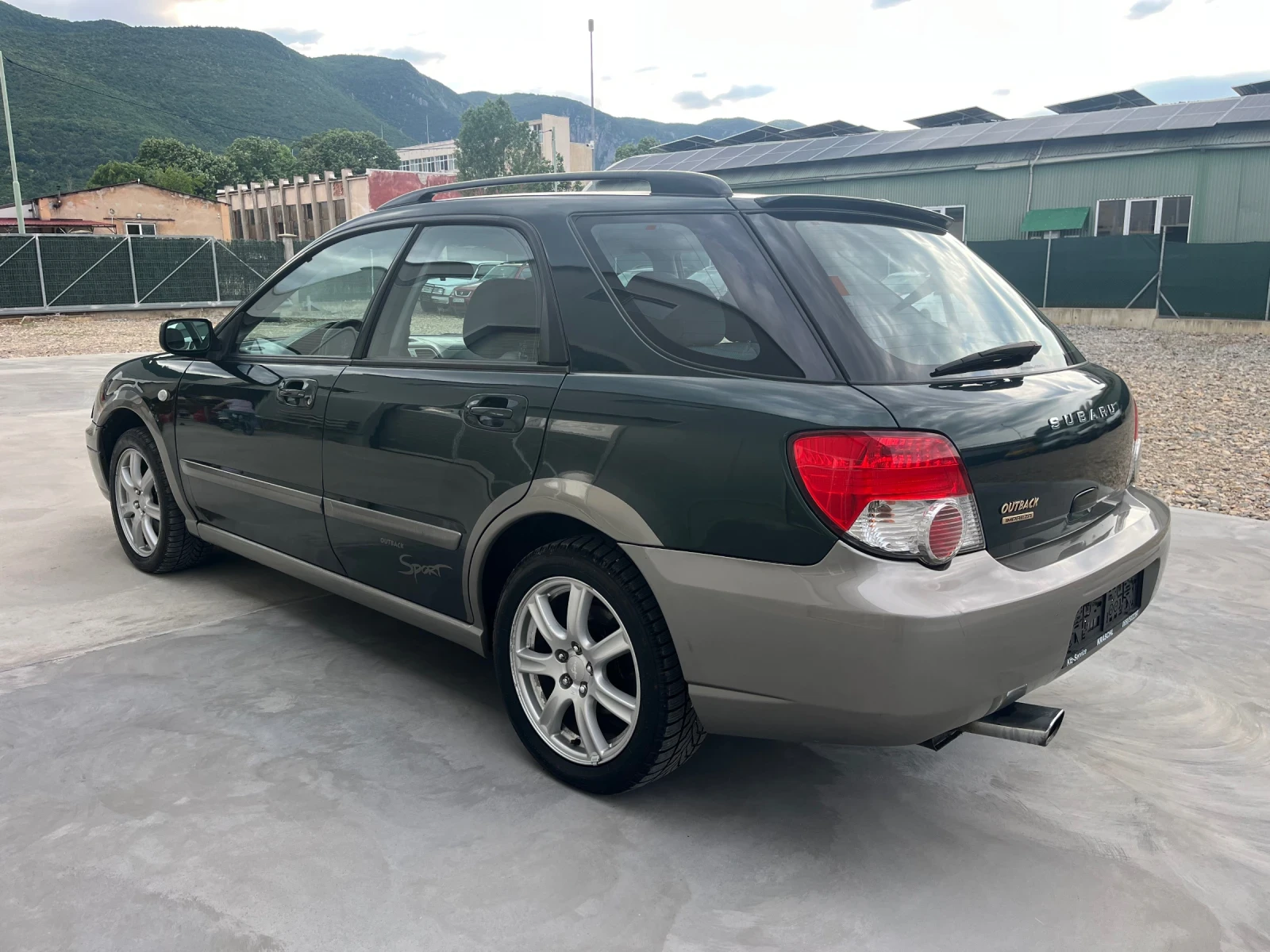 Subaru Impreza 2.0i Outback sport, снимка 4 - Автомобили и джипове - 54610200