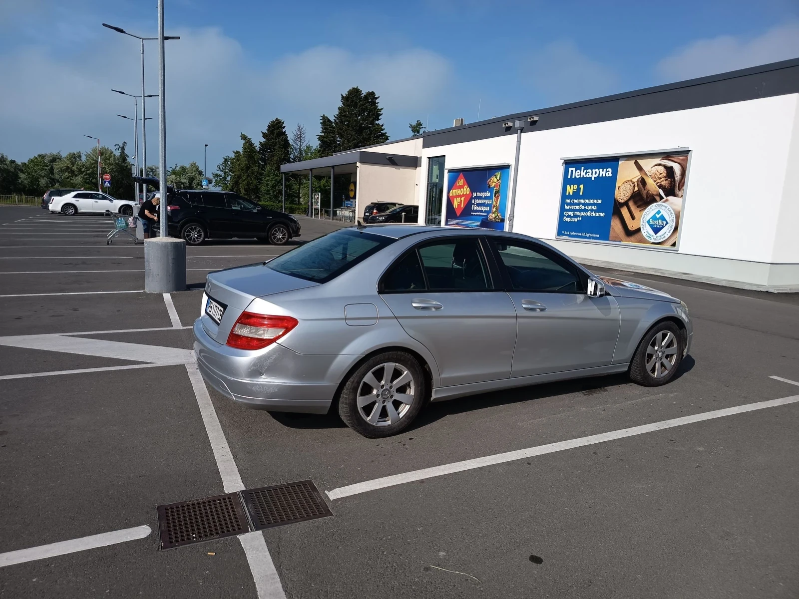 Mercedes-Benz C 200, снимка 4 - Автомобили и джипове - 54842376