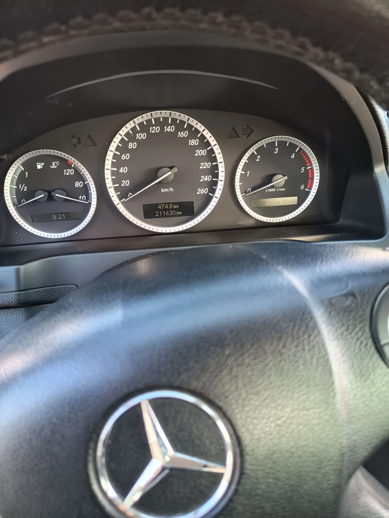 Mercedes-Benz C 200, снимка 13 - Автомобили и джипове - 54842376