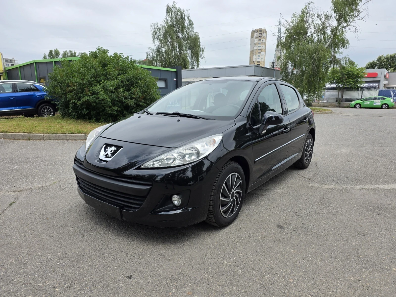 Peugeot 207 1.4БЕНЗИН/КЛИМАТИК/ЕВРО5/147 000КМ