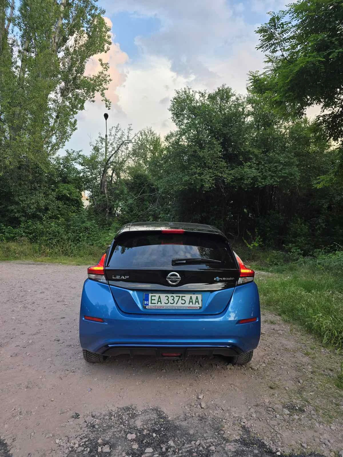 Nissan Leaf  Електромобил 62 kWh   215 к.с.   Българска, снимка 4 - Автомобили и джипове - 54969260
